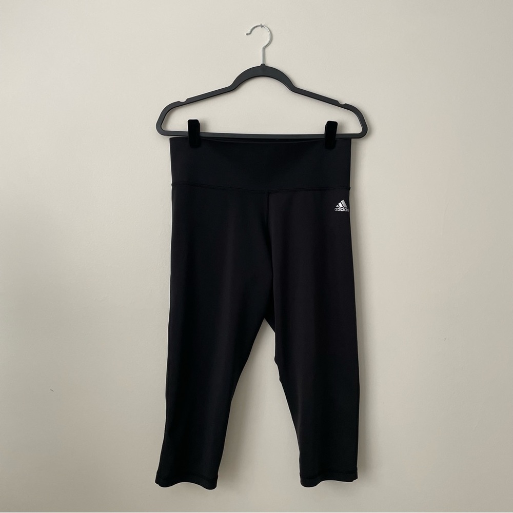 Adidas Women’s Black Capri Athletic Pants
